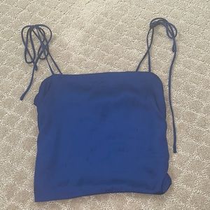 URBAN OUTFITTERS CROP TOP